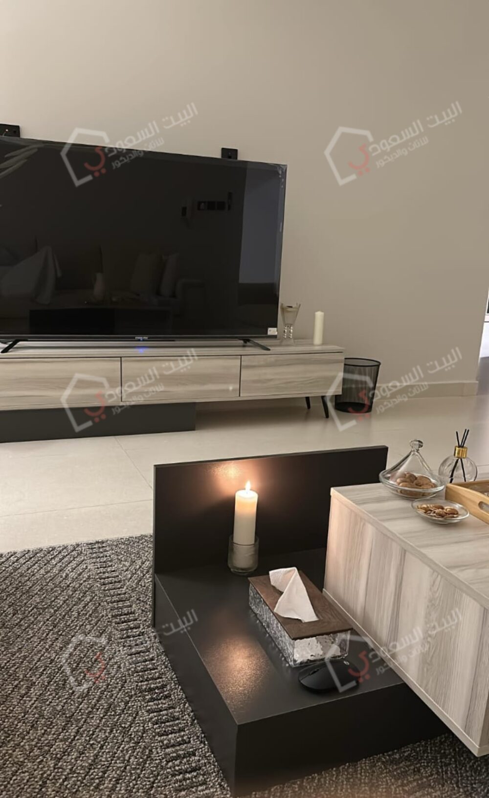طاولة وسط وطاولة شاشه رمادي درجتين