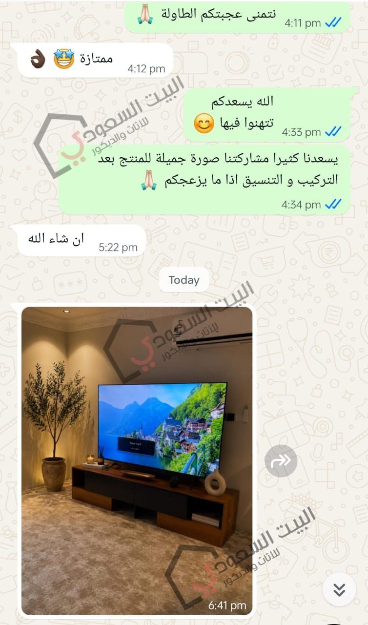 طاولة تلفزيون قابلة للتمديد أسود مع بني بصورة حقيقية بعد التركيب